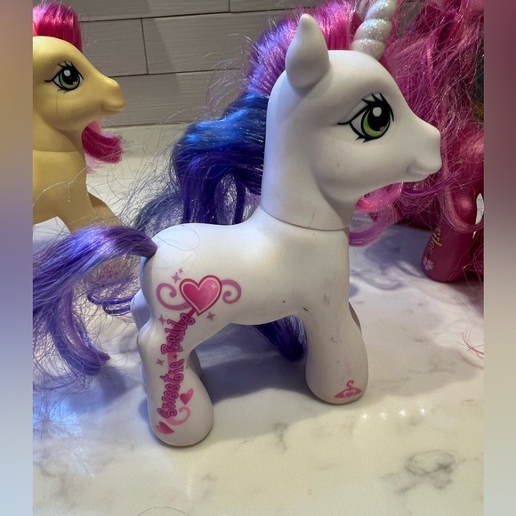 My Little Pony G3 from 2007
- Cheerielee, Sweet Belle, and Royal Bouquet. - Picture 5 of 8